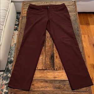 Lululemon ABC Straight Leg Maroon 32”x31”